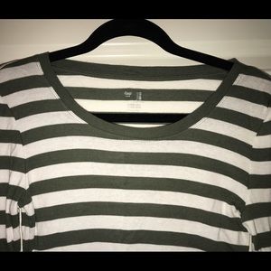Striped GAP long sleeve shirt